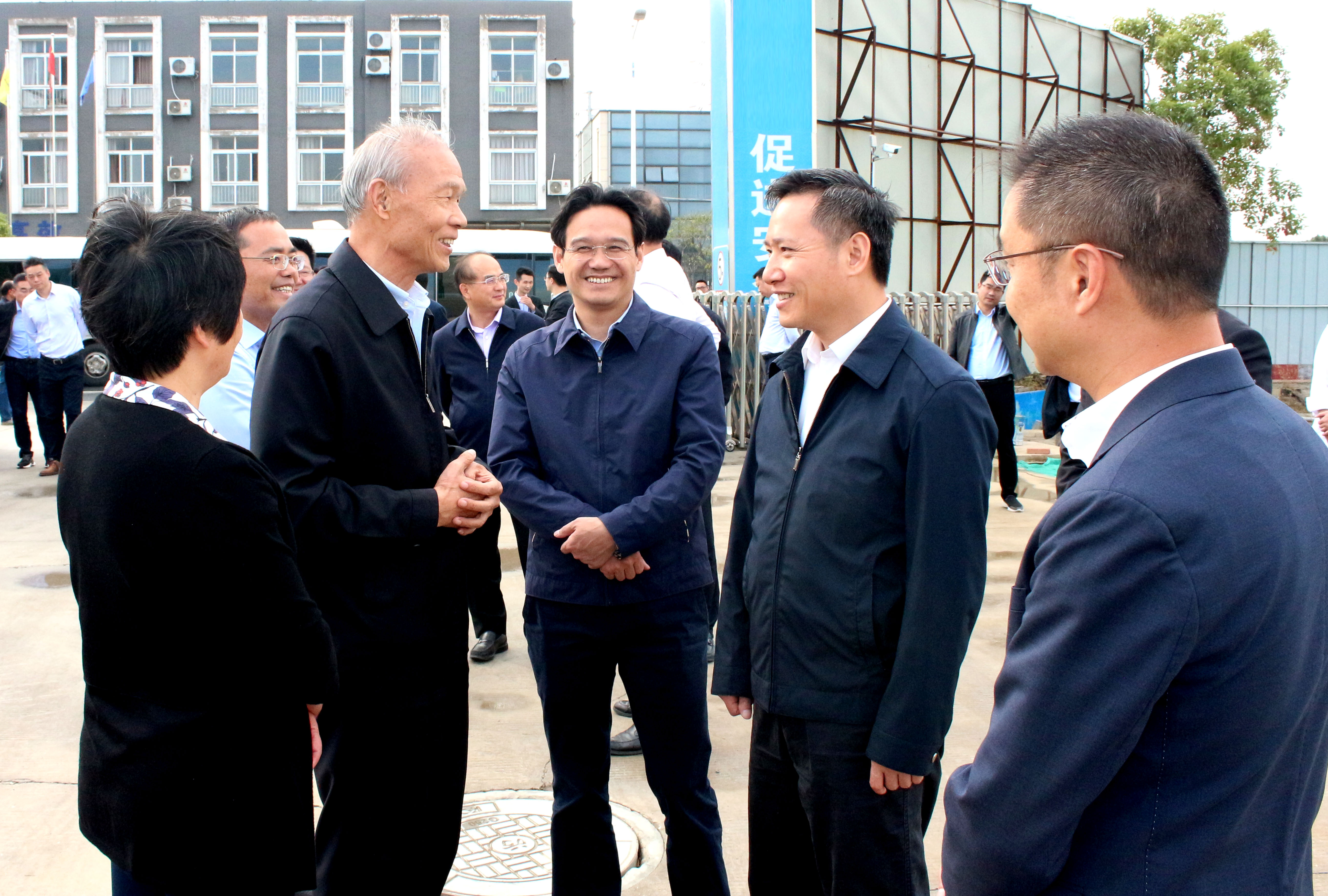 溧阳市四套班子向导一行来金年会电缆新厂区督查