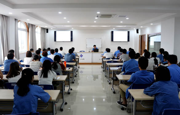 金年会电缆2015年新进大学生转型培训班乐成举行