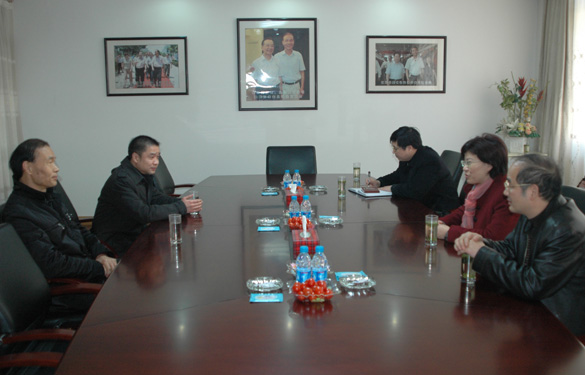 溧阳市委书记韩立明新春走访金年会